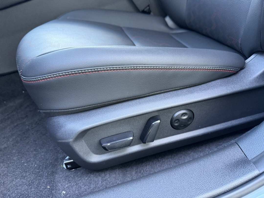 2026 Nissan Sentra SR - Image 14