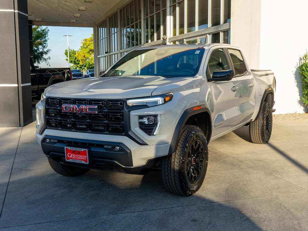 2026 GMC Canyon Elevation - Image 3