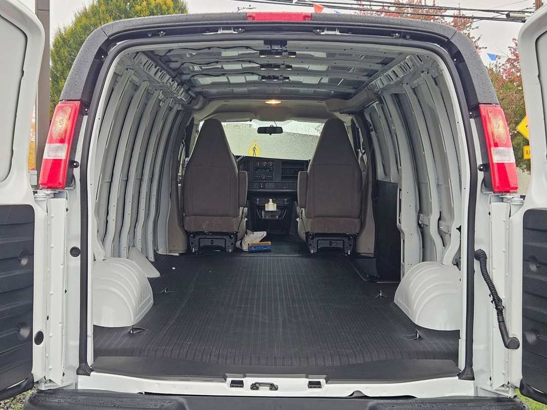 2025 Chevrolet Express 2500 Work - Image 28