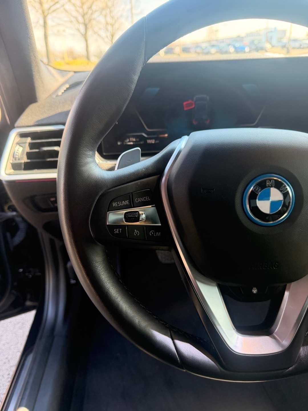 2023 BMW 3 Series 330e xDrive - Image 32