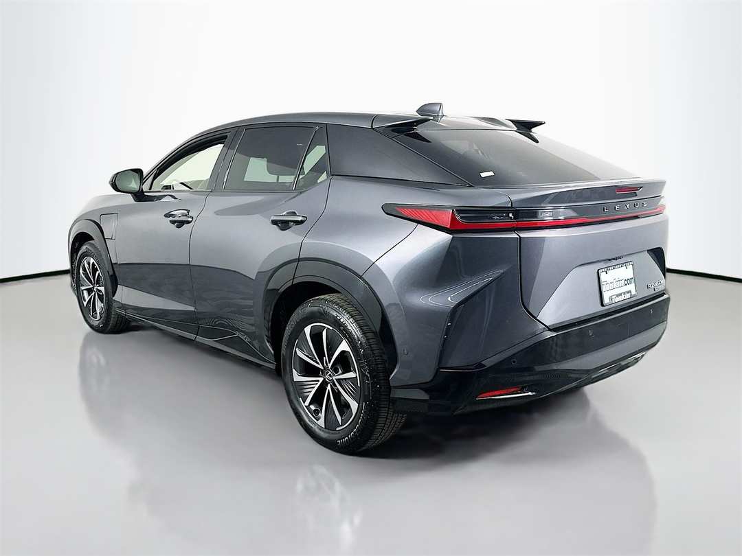 2023 Lexus Rz 450e Premium - Image 5