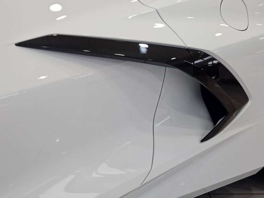 2026 Chevrolet Corvette Stingray - Image 43