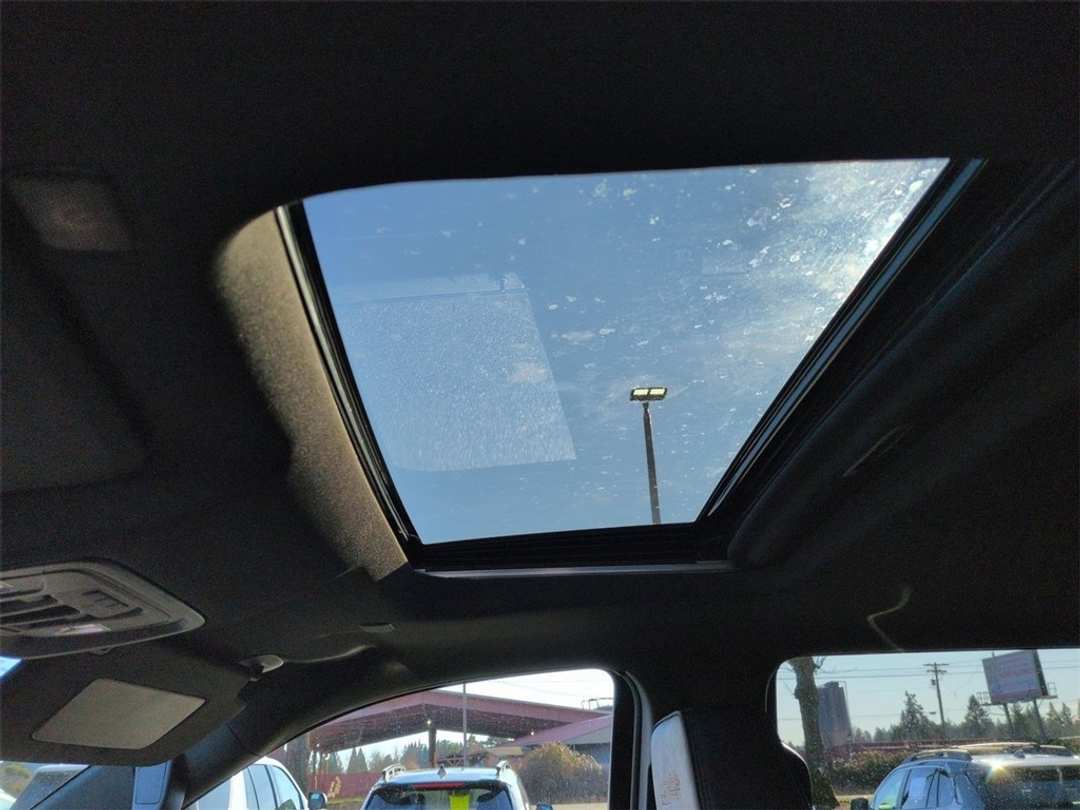 2024 Chevrolet Silverado 1500 High Country - Image 23