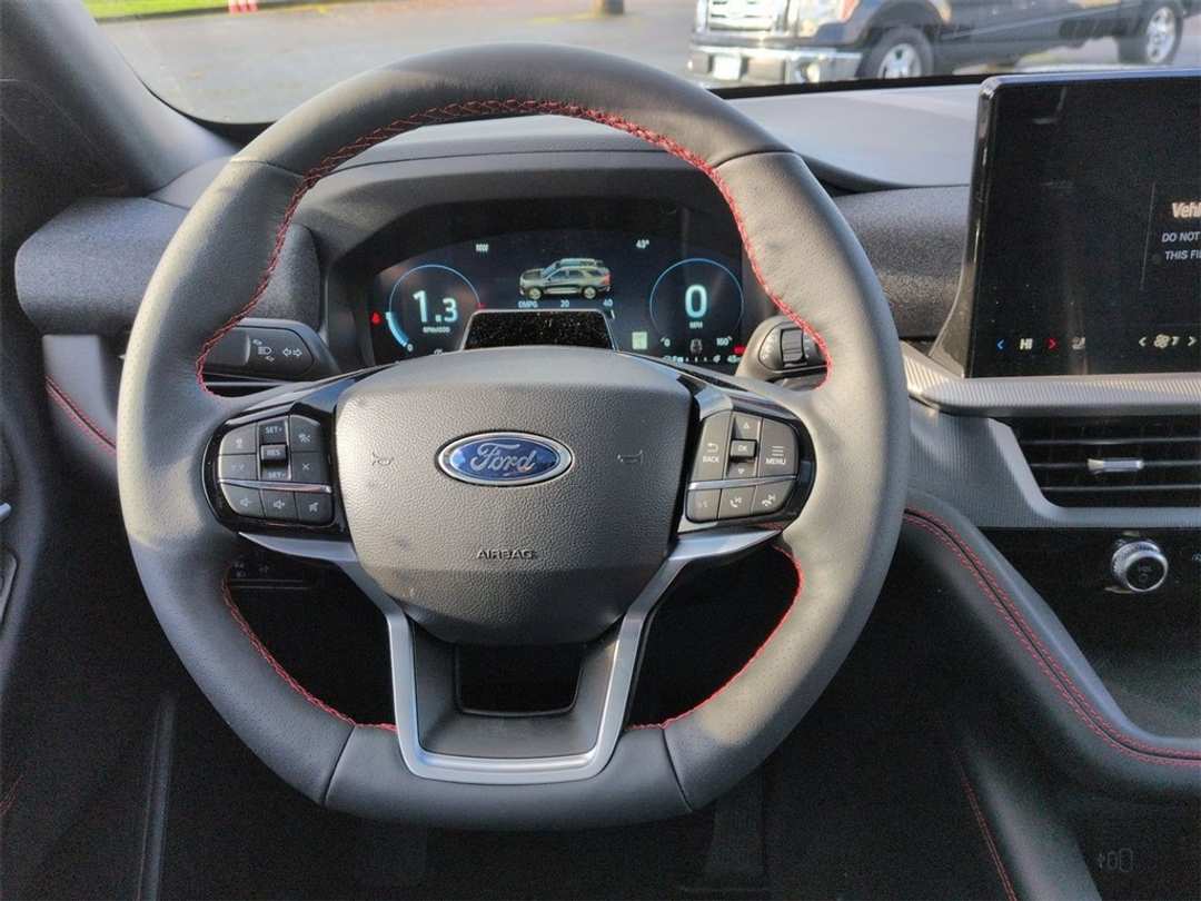 2026 Ford Explorer STLine - Image 14
