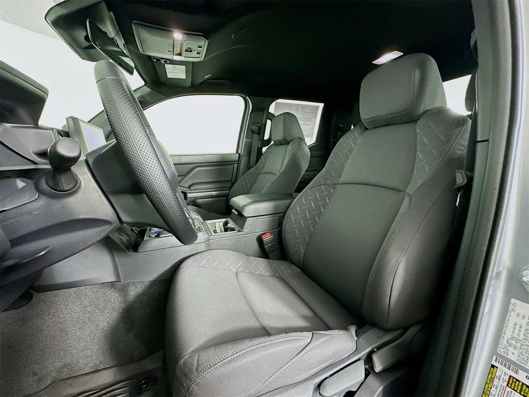 2025 Toyota Tacoma SR5 - Image 21