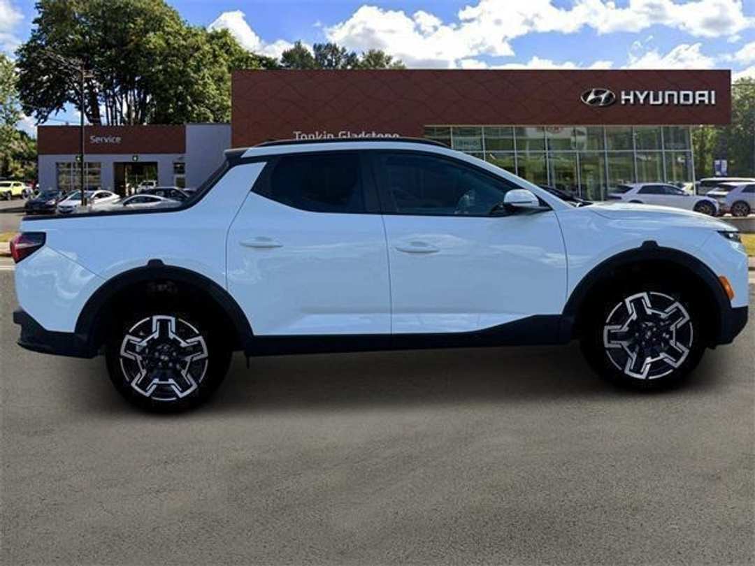 2026 Hyundai Santa Cruz Limited - Image 9