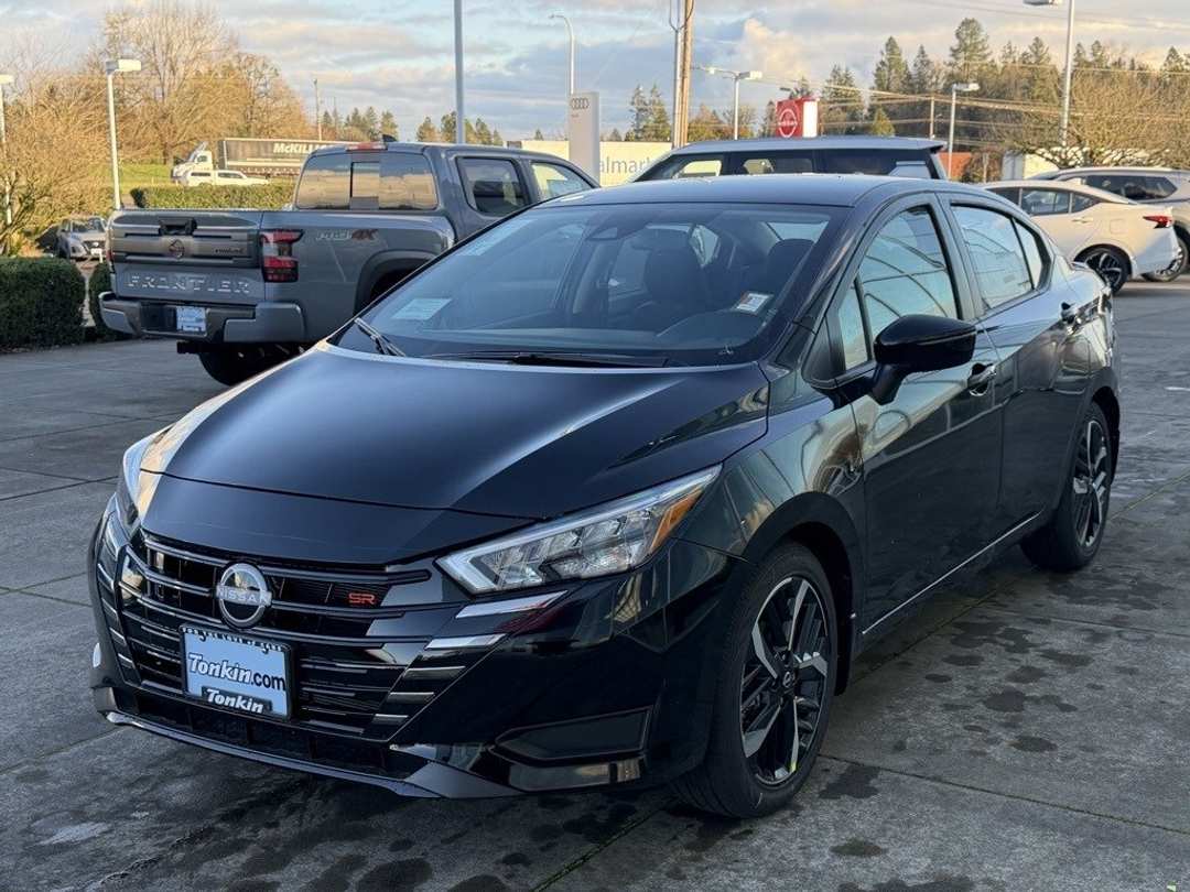 2025 Nissan Versa 1.6 SR - Image 4