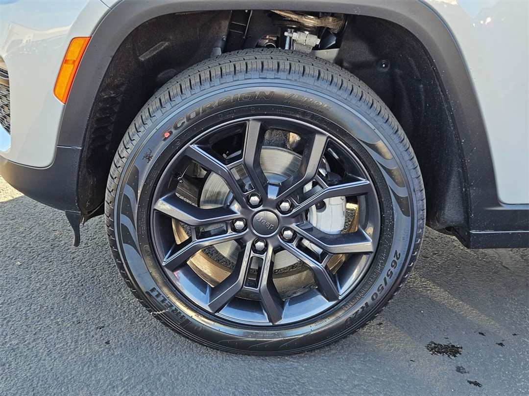 2025 Jeep Grand Cherokee Limited - Image 41