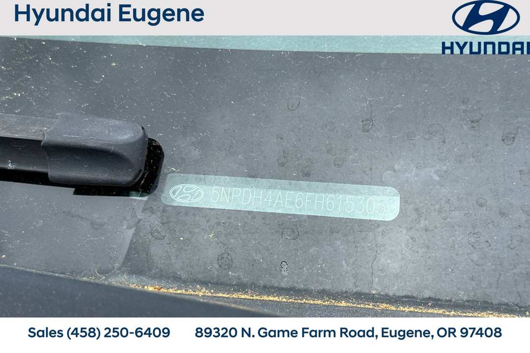 2015 Hyundai Elantra SE - Image 2