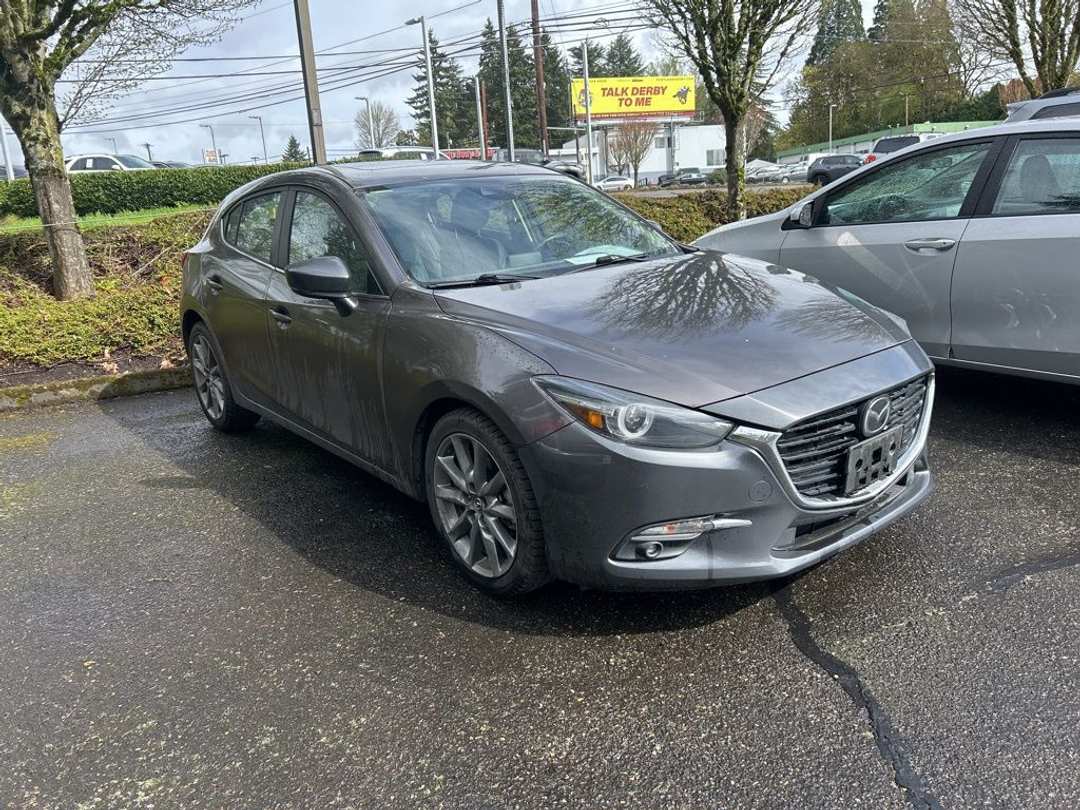 2018 MAZDA Mazda3 Grand Touring - Image 2