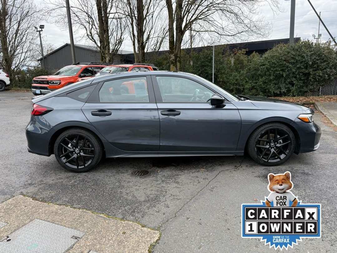 2025 Honda Civic Sport - Image 11