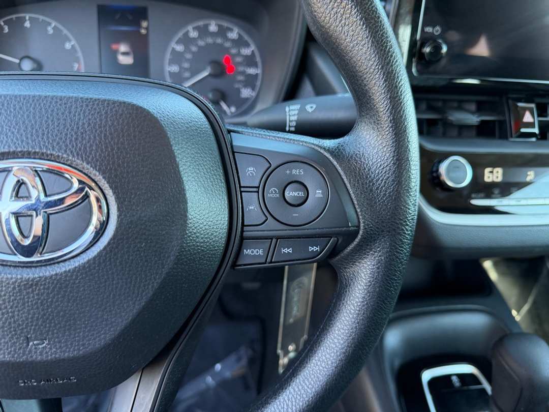 2024 Toyota Corolla LE - Image 18