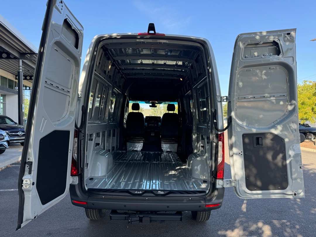 2025 Mercedes-Benz Sprinter 2500 Cargo 144 WB - Image 8