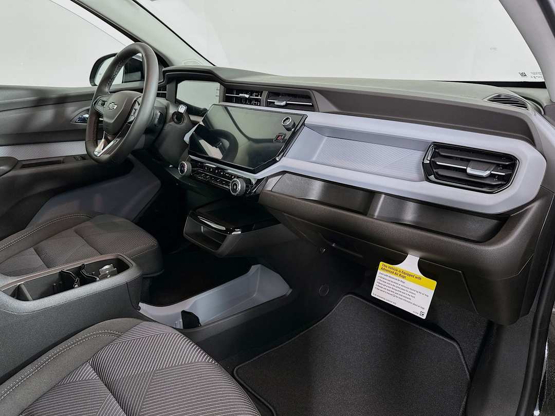 2027 Chevrolet Bolt Ev LT - Image 28