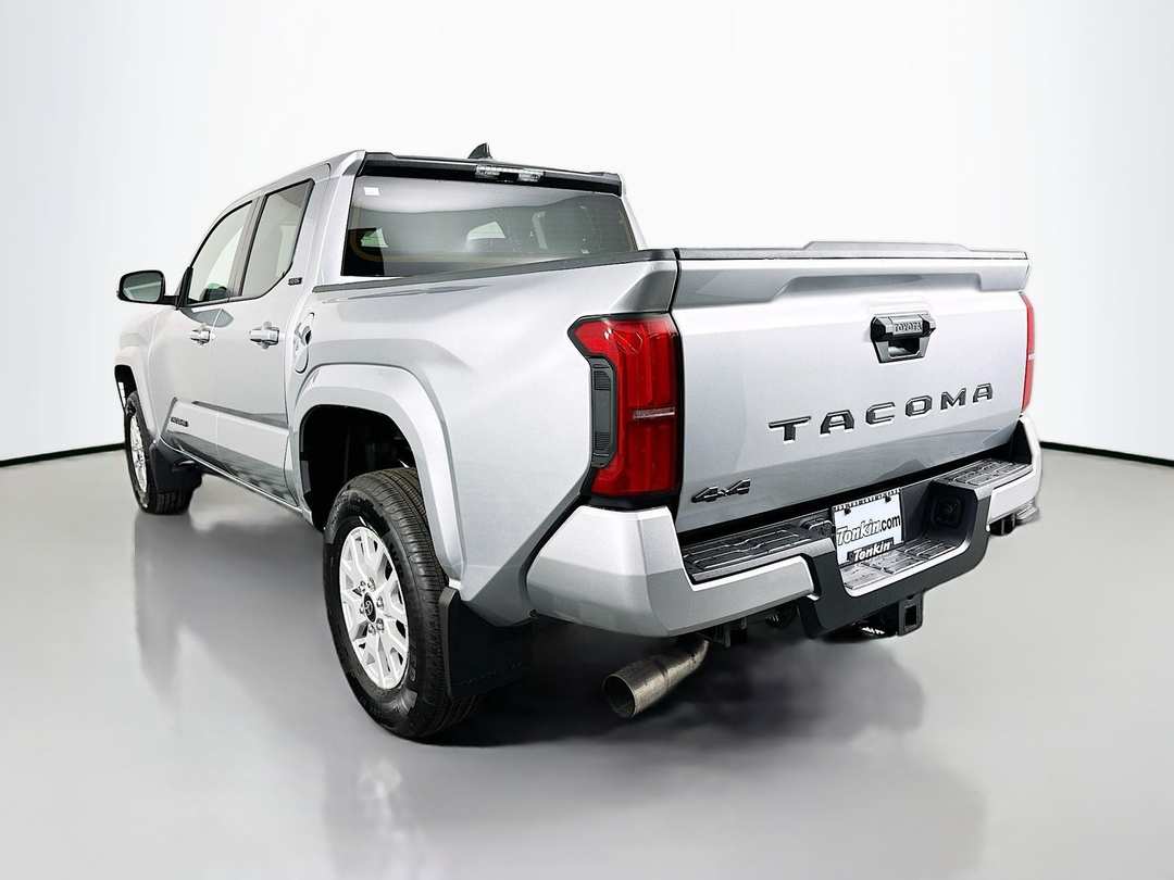 2025 Toyota Tacoma SR5 - Image 5