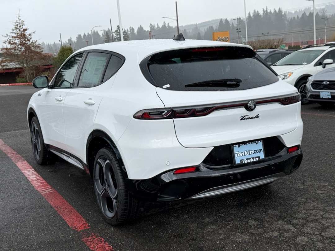 2026 Alfa Romeo Tonale Sport Speciale - Image 6