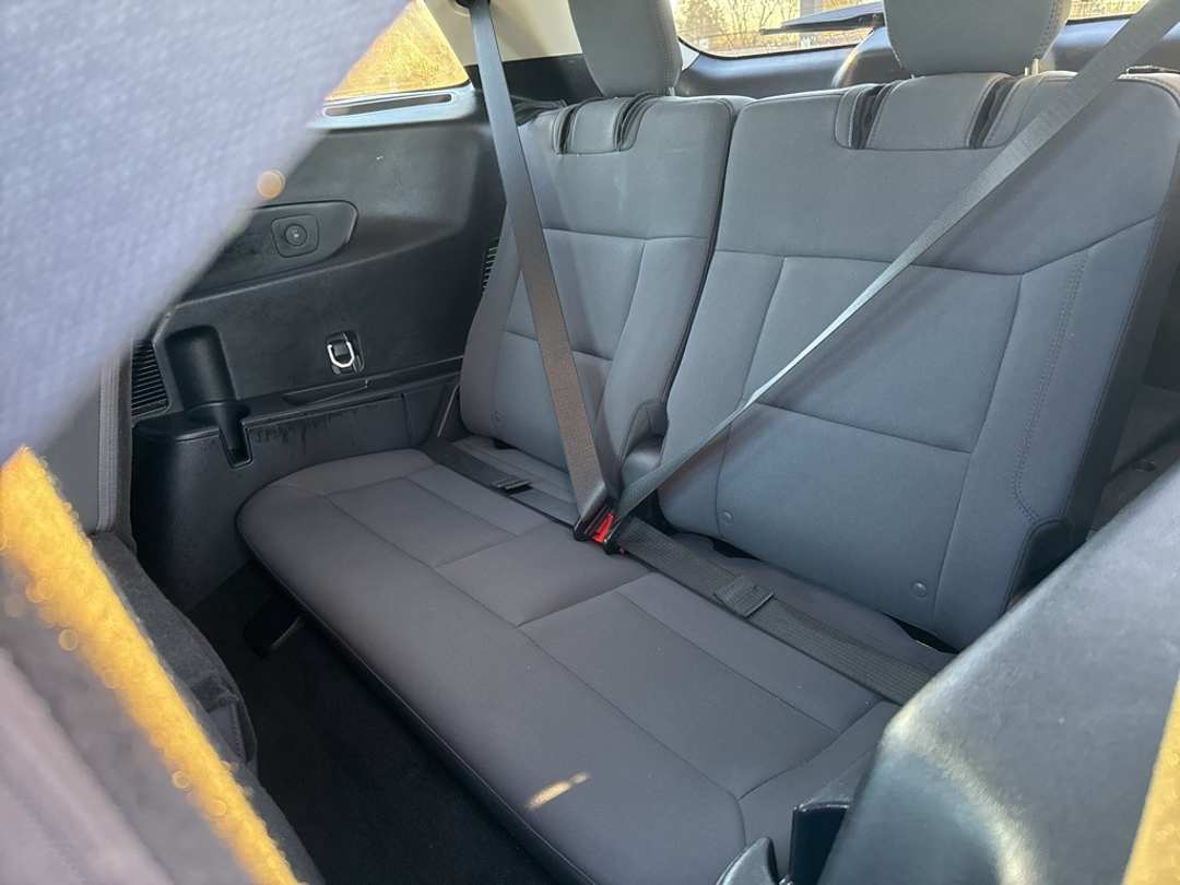 2025 Ford Explorer Active - Image 19