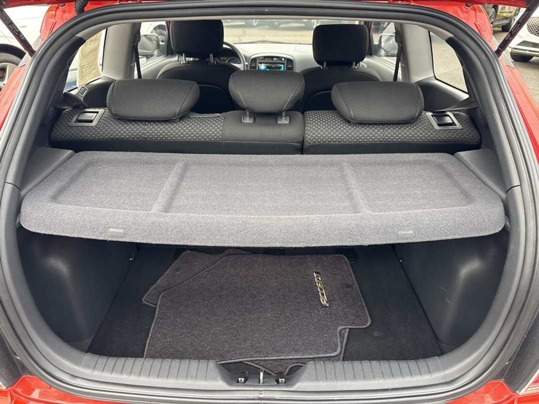 2008 Hyundai Accent GS - Image 5