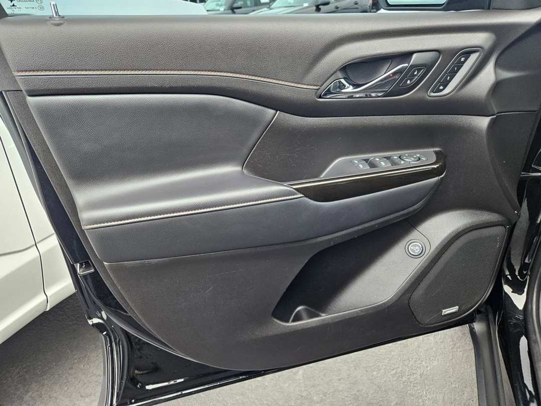 2021 GMC Acadia AT4 - Image 10