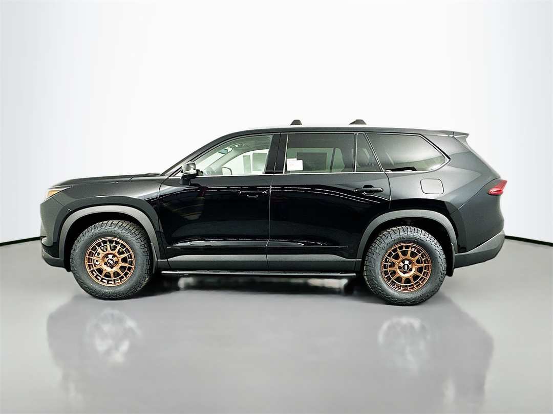 2026 Toyota Grand Highlander Platinum - Image 4