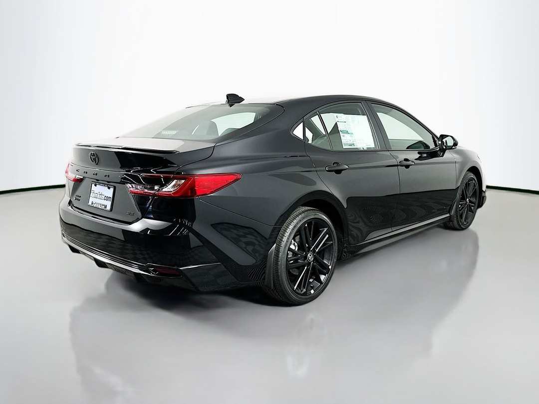2026 Toyota Camry SE Nightshade - Image 7