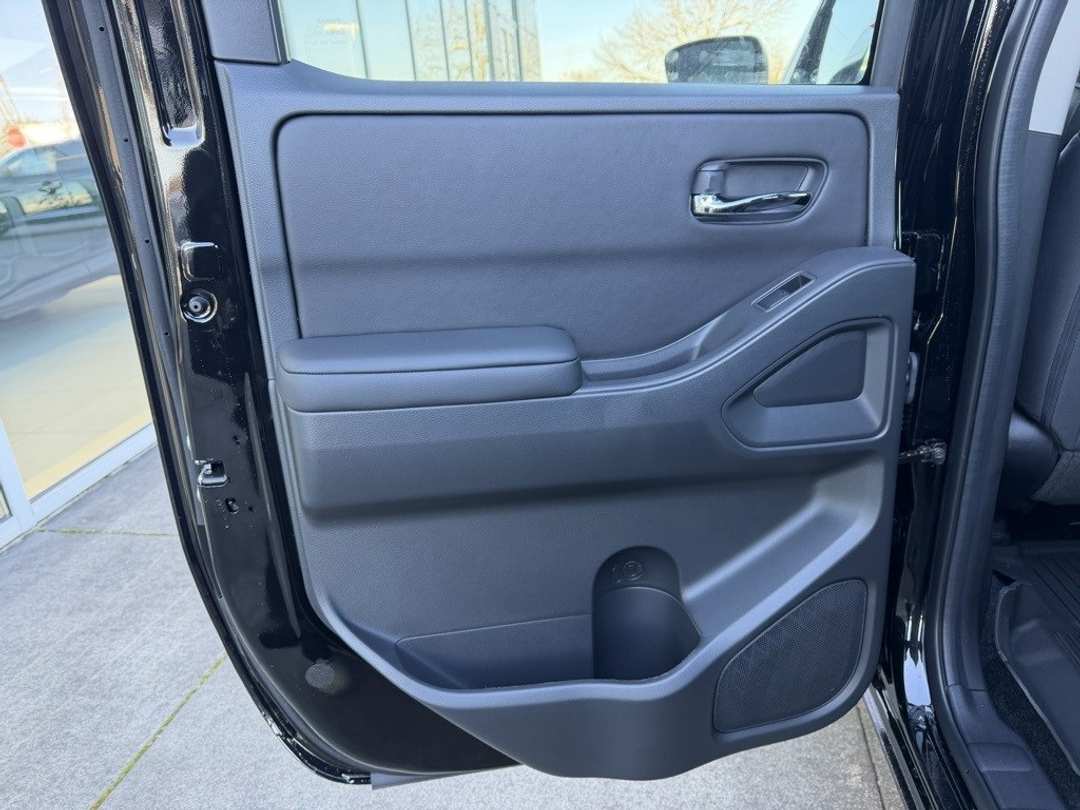 2026 Nissan Frontier SV - Image 27
