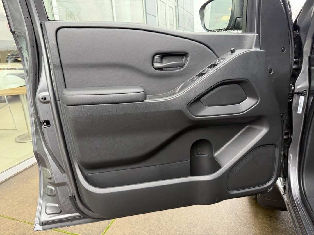 2026 Nissan Frontier SV - Image 12