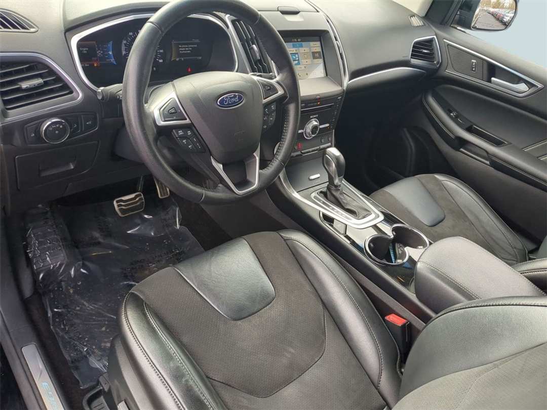 2017 Ford Edge Sport - Image 13