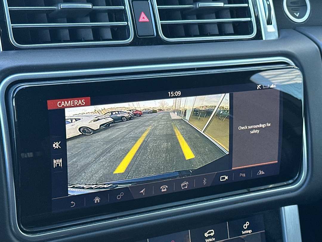 2020 Land Rover Range Rover HSE - Image 19