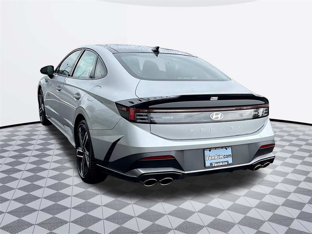 2025 Hyundai Sonata N Line - Image 4