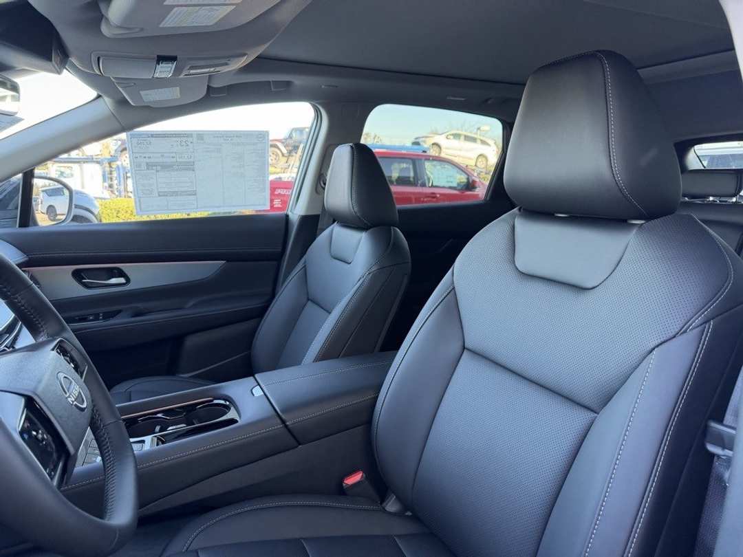 2026 Nissan Murano SL - Image 15