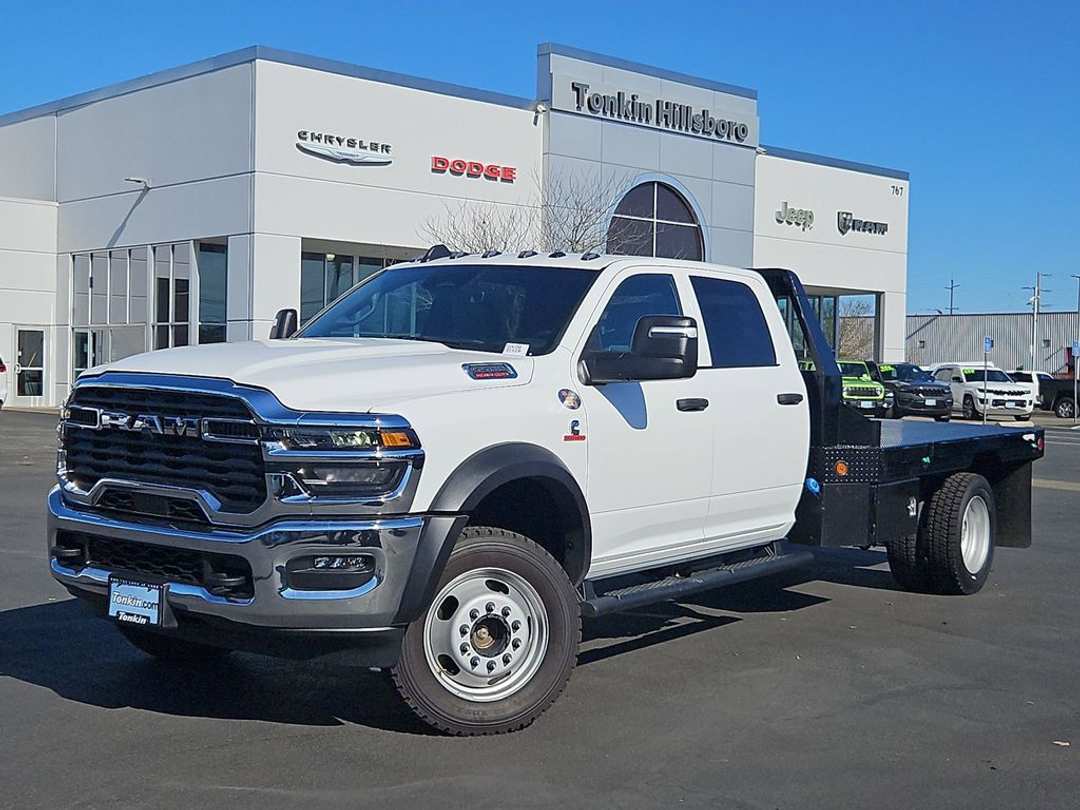 2026 Ram 5500Hd Tradesman - Image 2