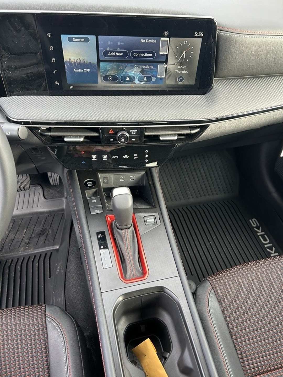 2025 Nissan Kicks SR - Image 18