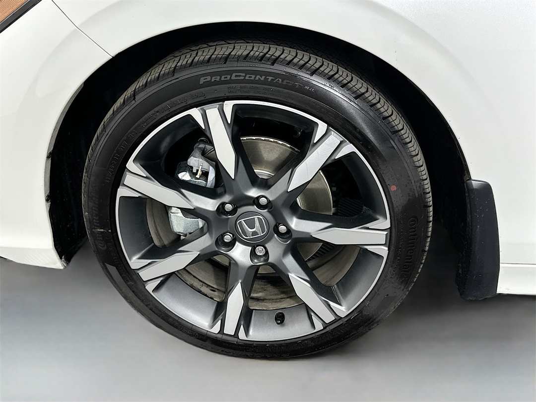 2026 Honda Civic Sport Touring - Image 31