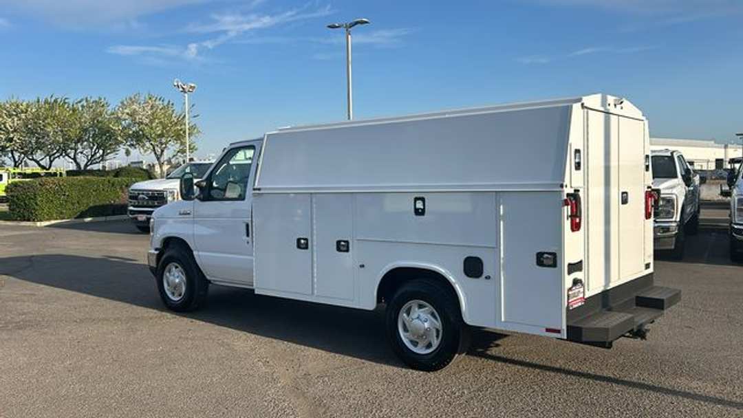 2026 Ford E-350sd Base - Image 3