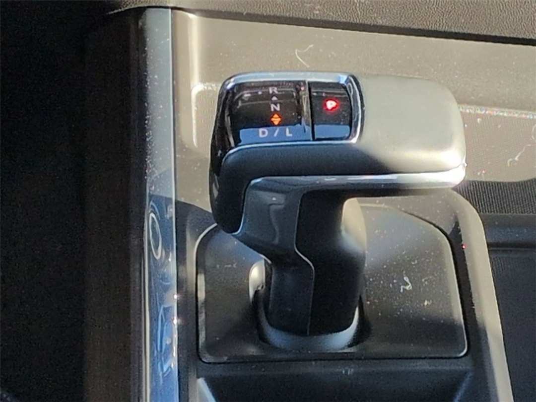 2024 Chevrolet Silverado 1500 High Country - Image 17