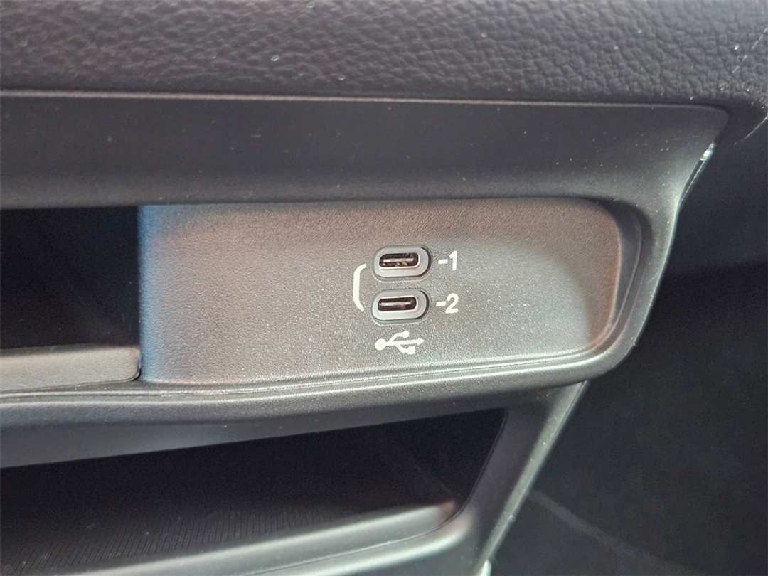 2026 Chrysler Voyager LX - Image 24