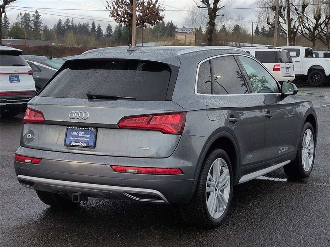 2020 Audi Q5 45 Premium Plus - Image 5