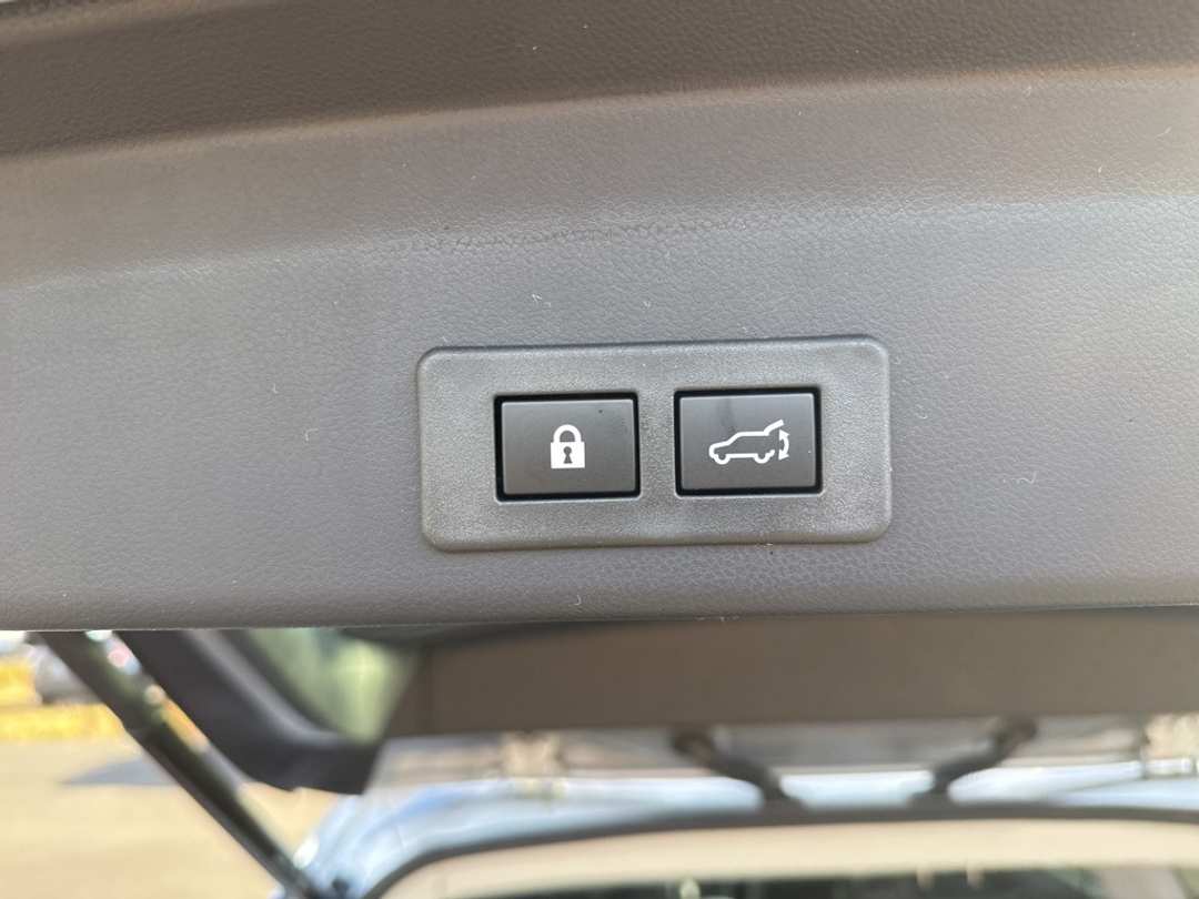 2026 Subaru Ascent Limited - Image 22