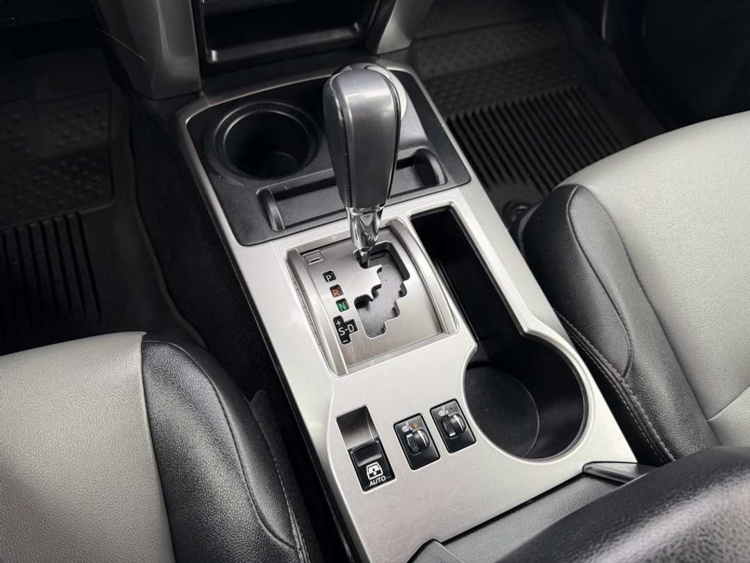 2021 Toyota 4Runner SR5 Premium - Image 25