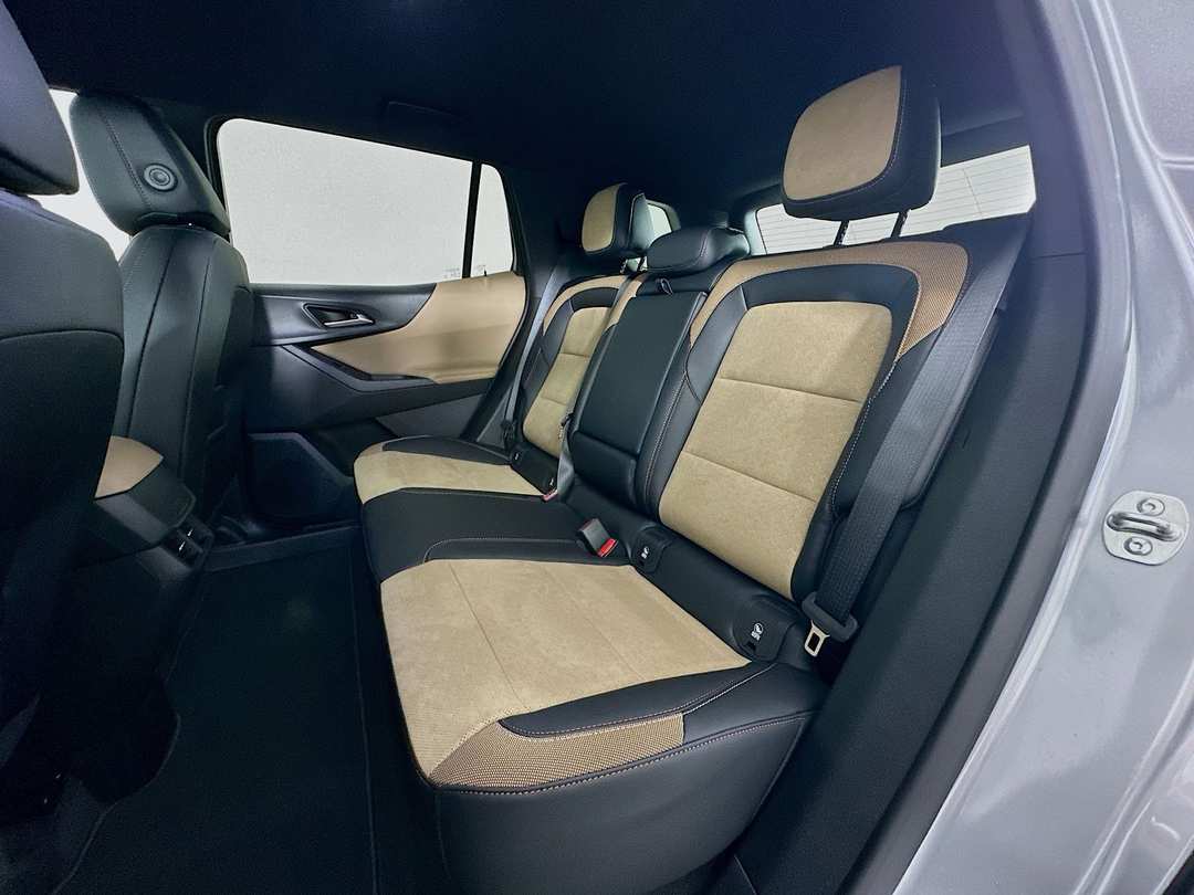 2026 Chevrolet Equinox ACTIV - Image 24