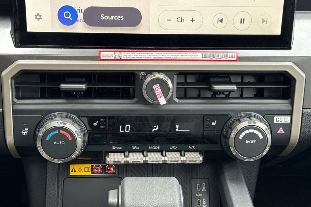 2025 Toyota Tacoma TRD Off Road - Image 20