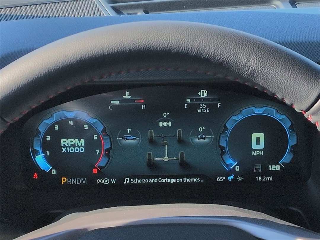 2025 Ford Bronco Heritage Edition - Image 14