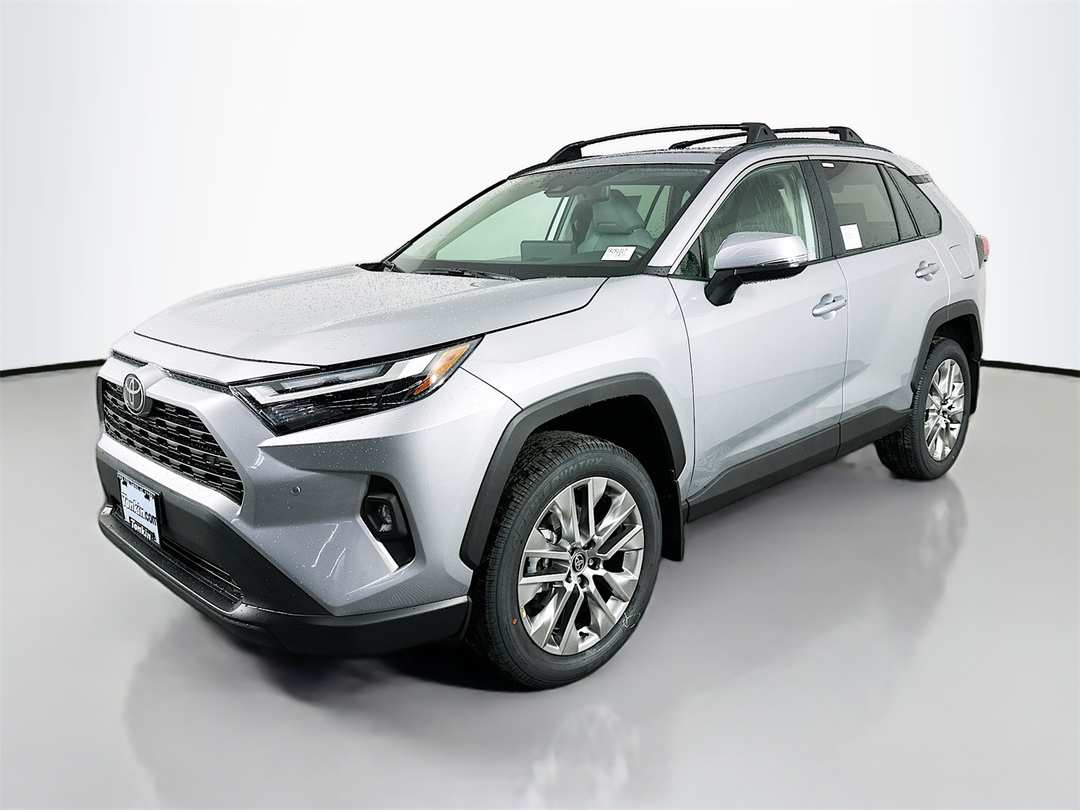 2025 Toyota Rav4 XLE Premium - Image 3