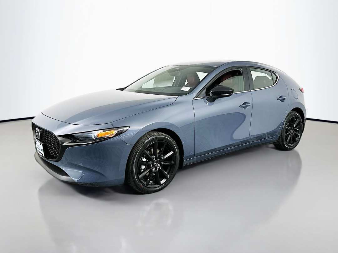 2026 MAZDA Mazda3 2.5 S Carbon Edition - Image 3