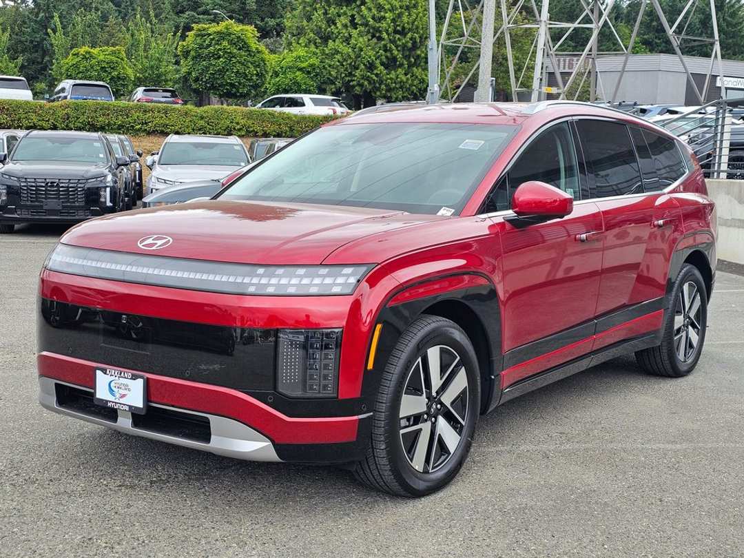 2026 Hyundai Ioniq 9 SEL - Image 3