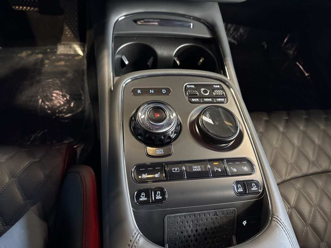 2026 Genesis G90 3.5T eSC - Image 24