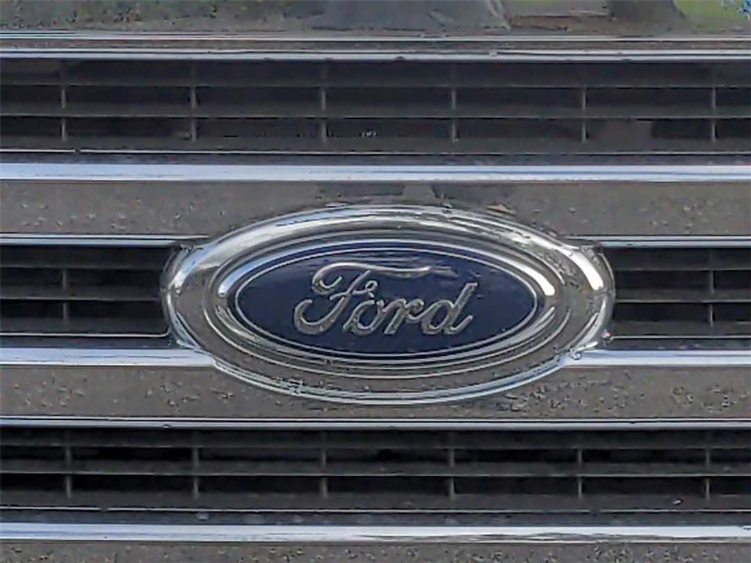 2024 Ford E-350sd Base - Image 22