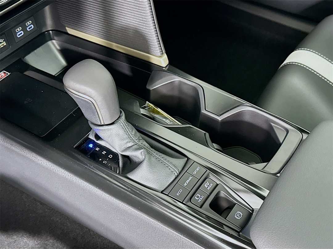 2026 Toyota Camry SE Nightshade - Image 17