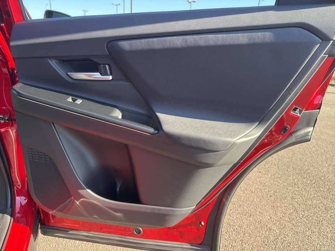 2026 Subaru Solterra Premium - Image 21